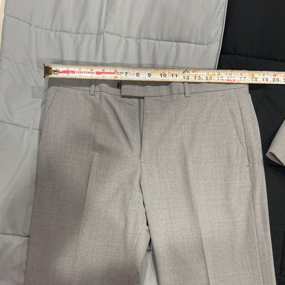 Theory Men's Gray Flat Front Shorts